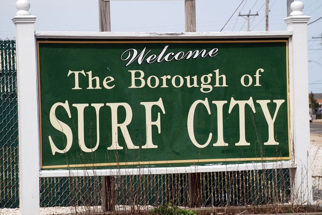 Surf City Sign