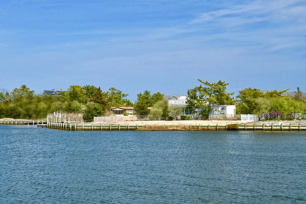 201 Nautilus Drive, Loveladies NJ Joy Luedtke Real Estate, LLC