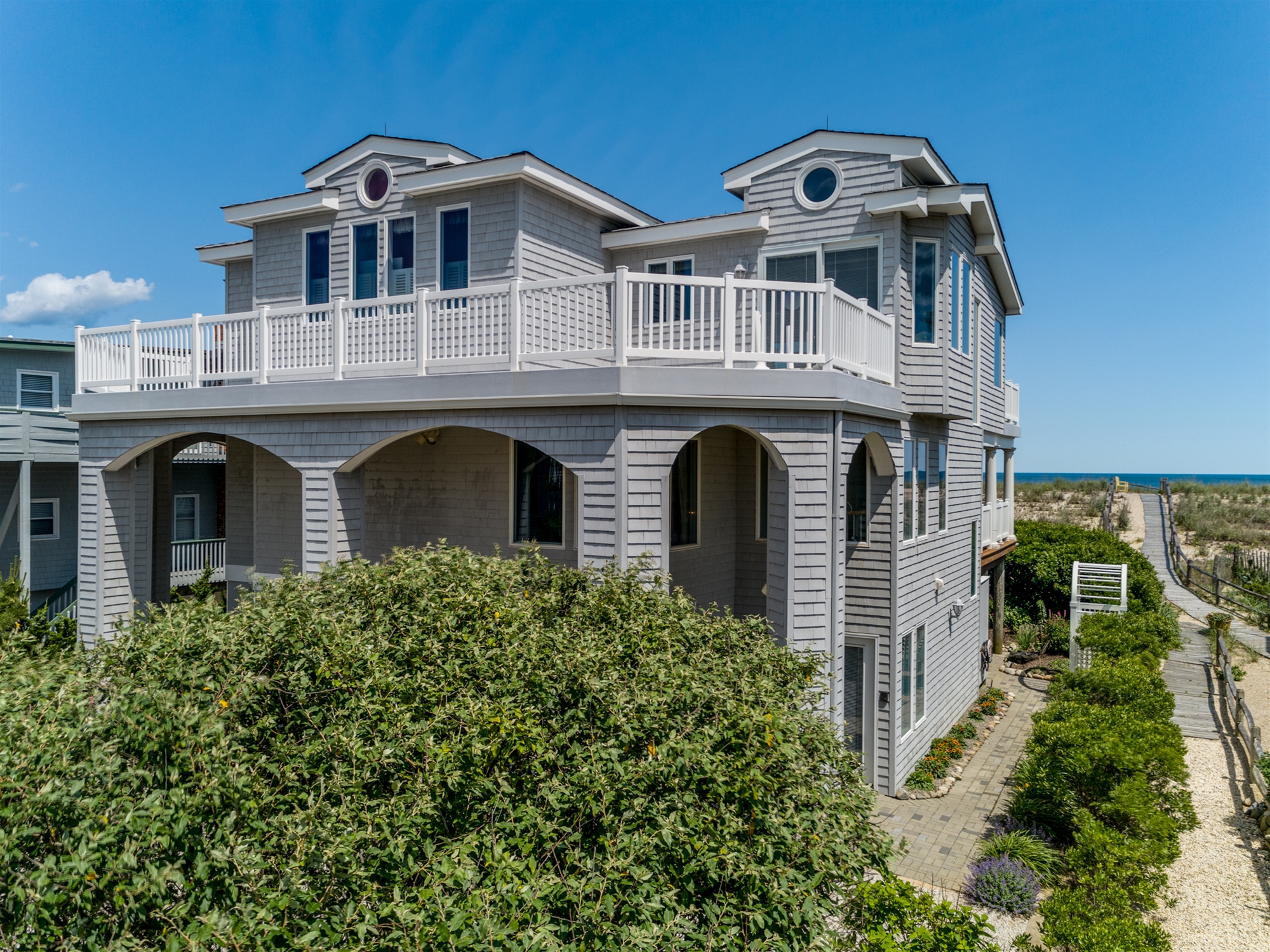 5419-E Long Beach Blvd.