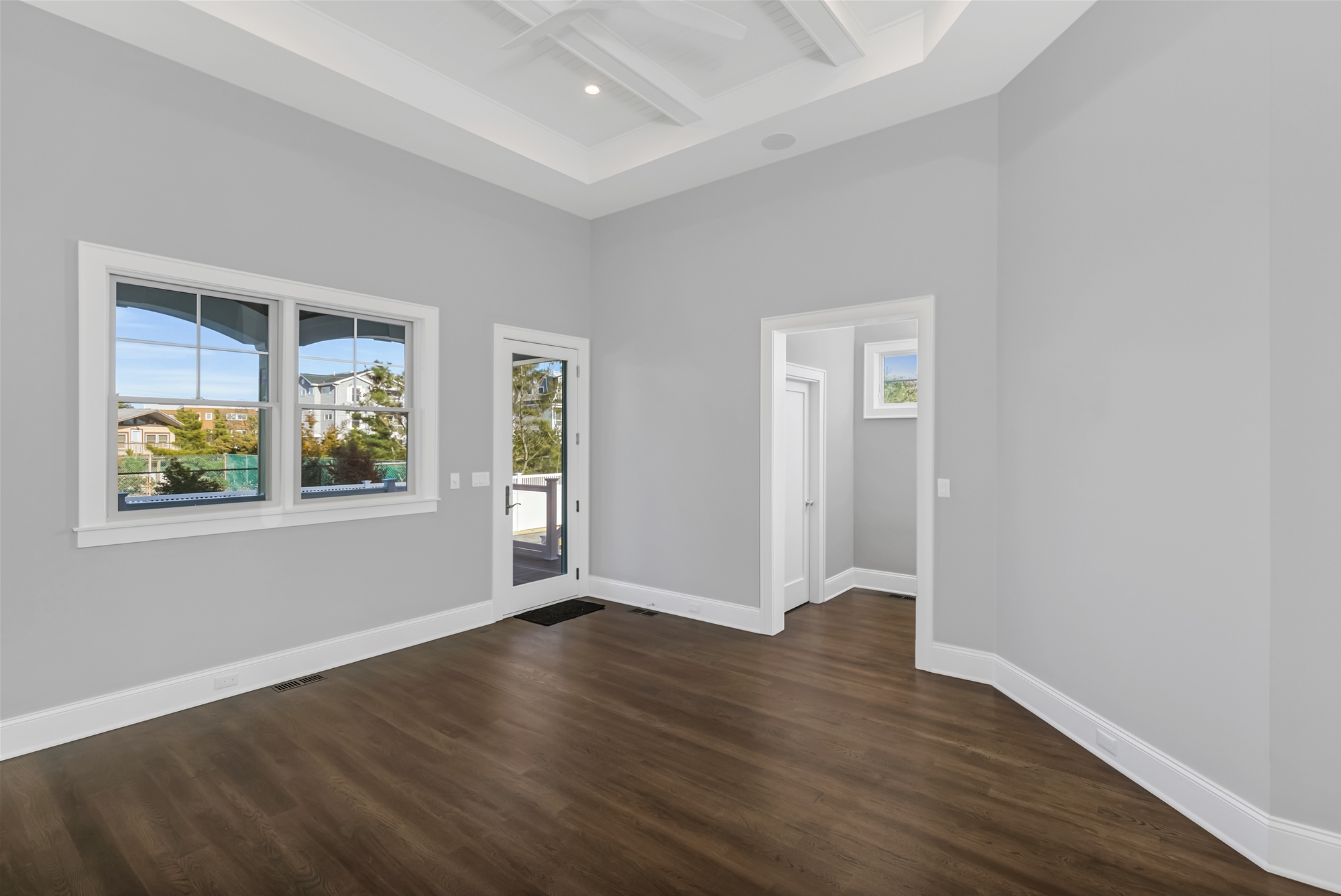 157-C Long Beach Blvd.