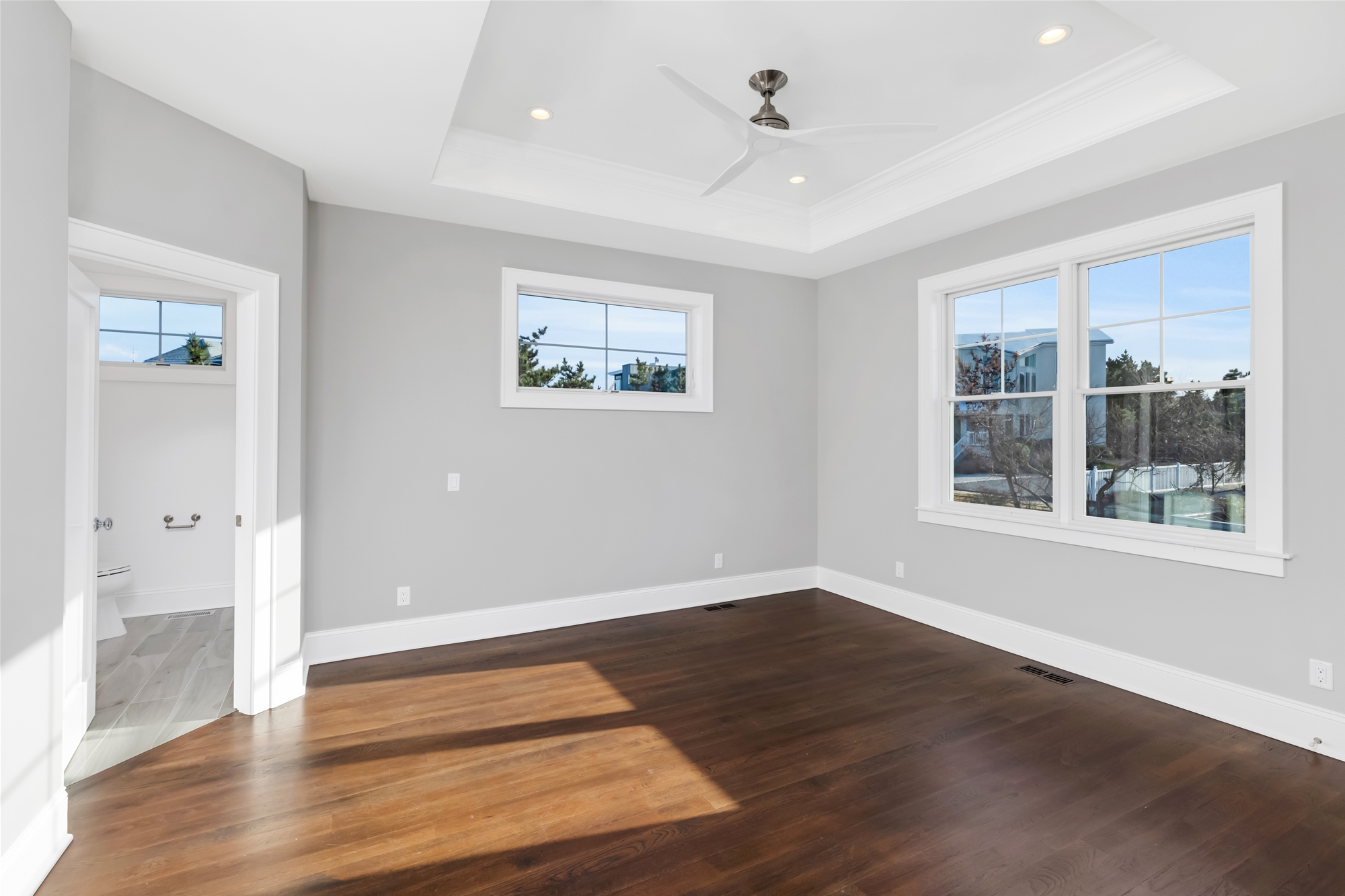 157-C Long Beach Blvd.