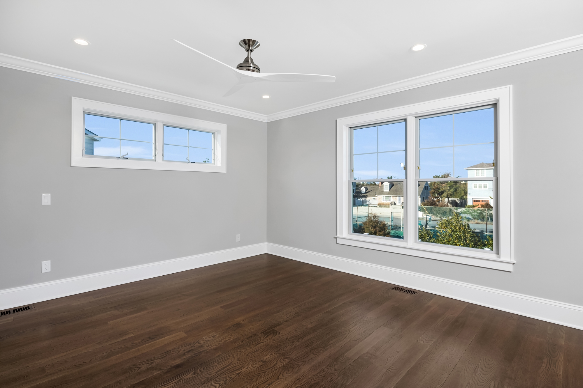 157-C Long Beach Blvd.