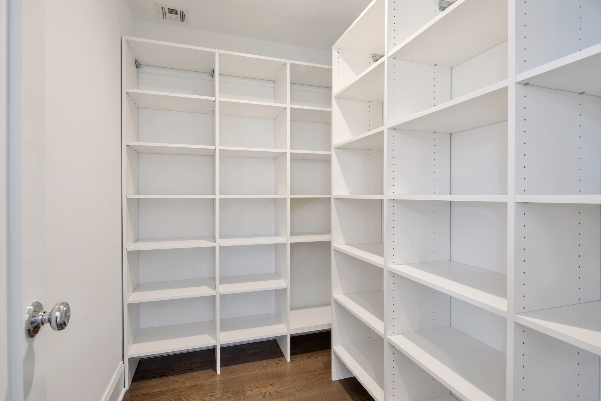 157-C Long Beach Blvd.