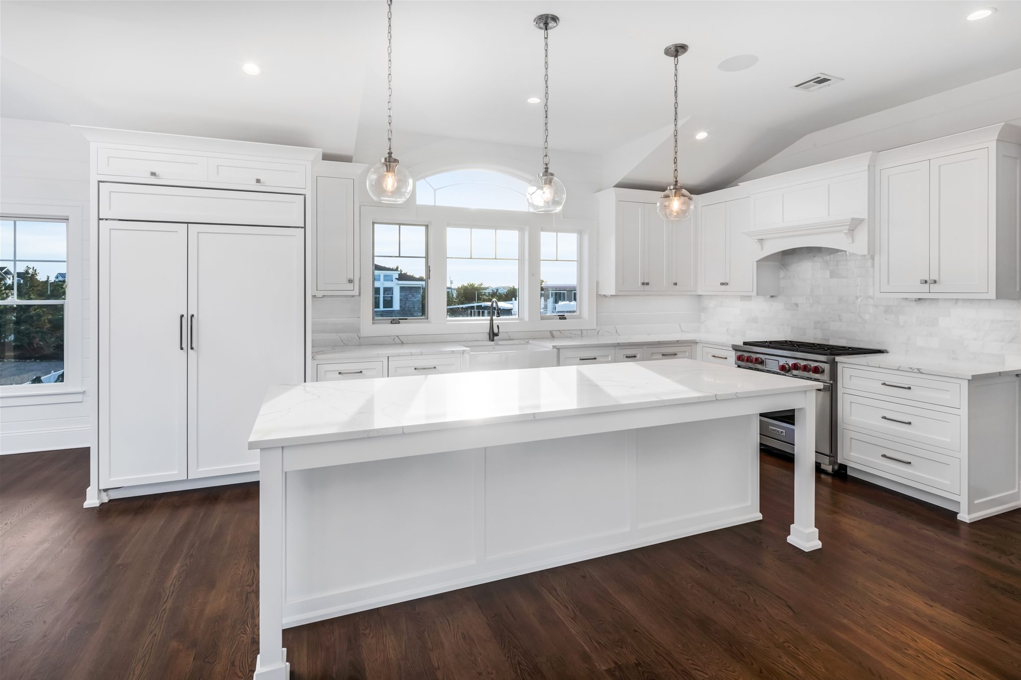 157-C Long Beach Blvd.