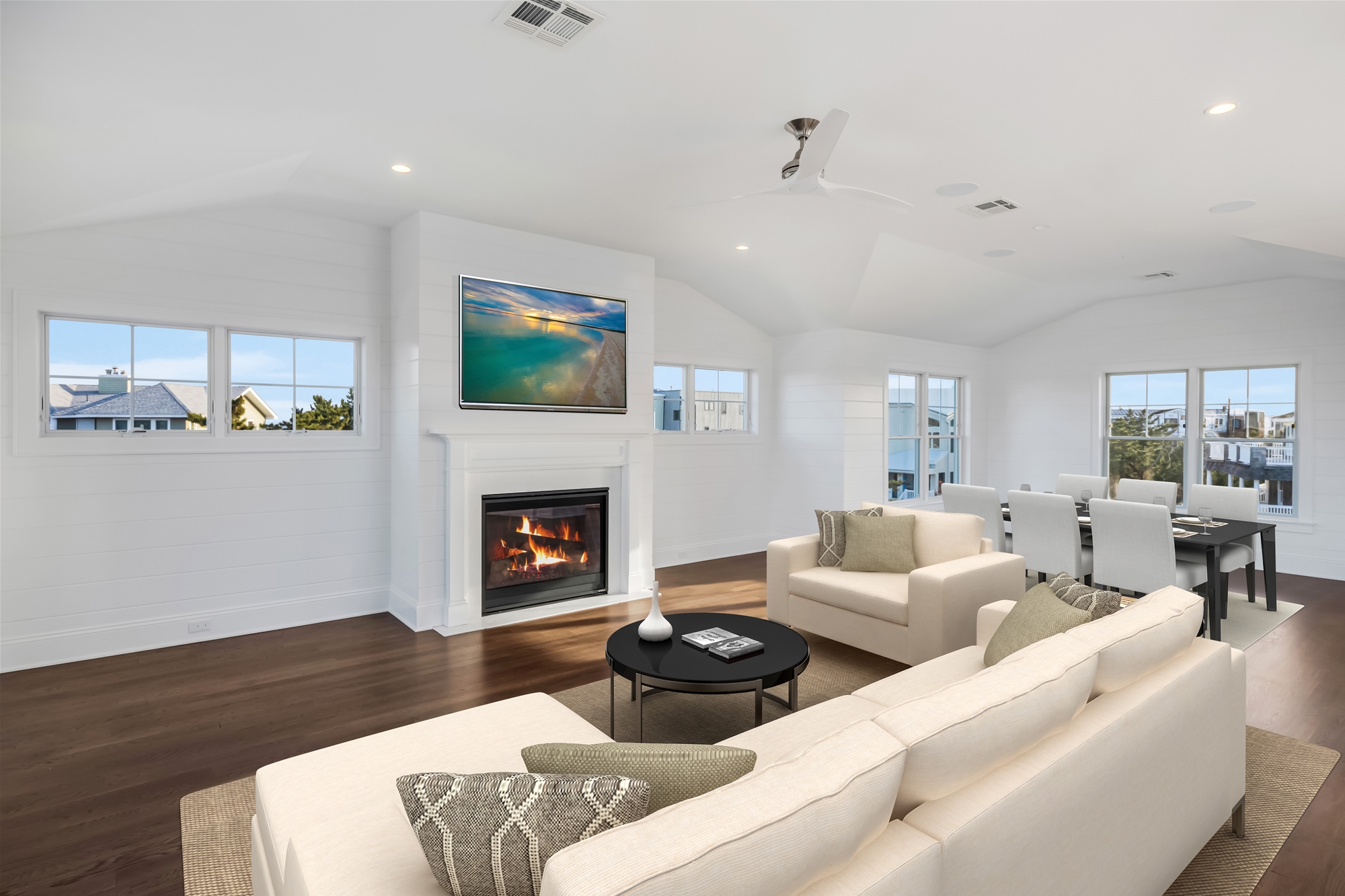 157-C Long Beach Blvd.