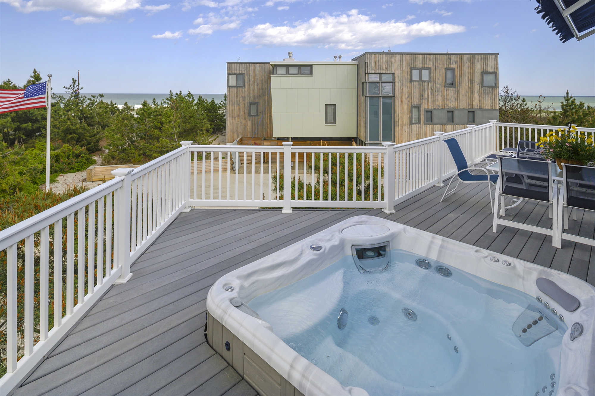 155-D Long Beach Blvd.