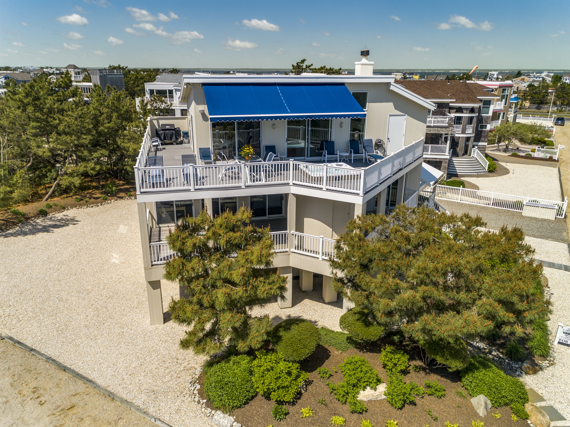 155-D Long Beach Blvd.