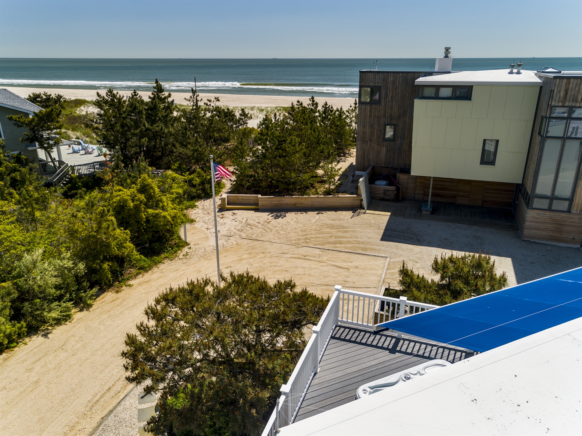 155-D Long Beach Blvd.