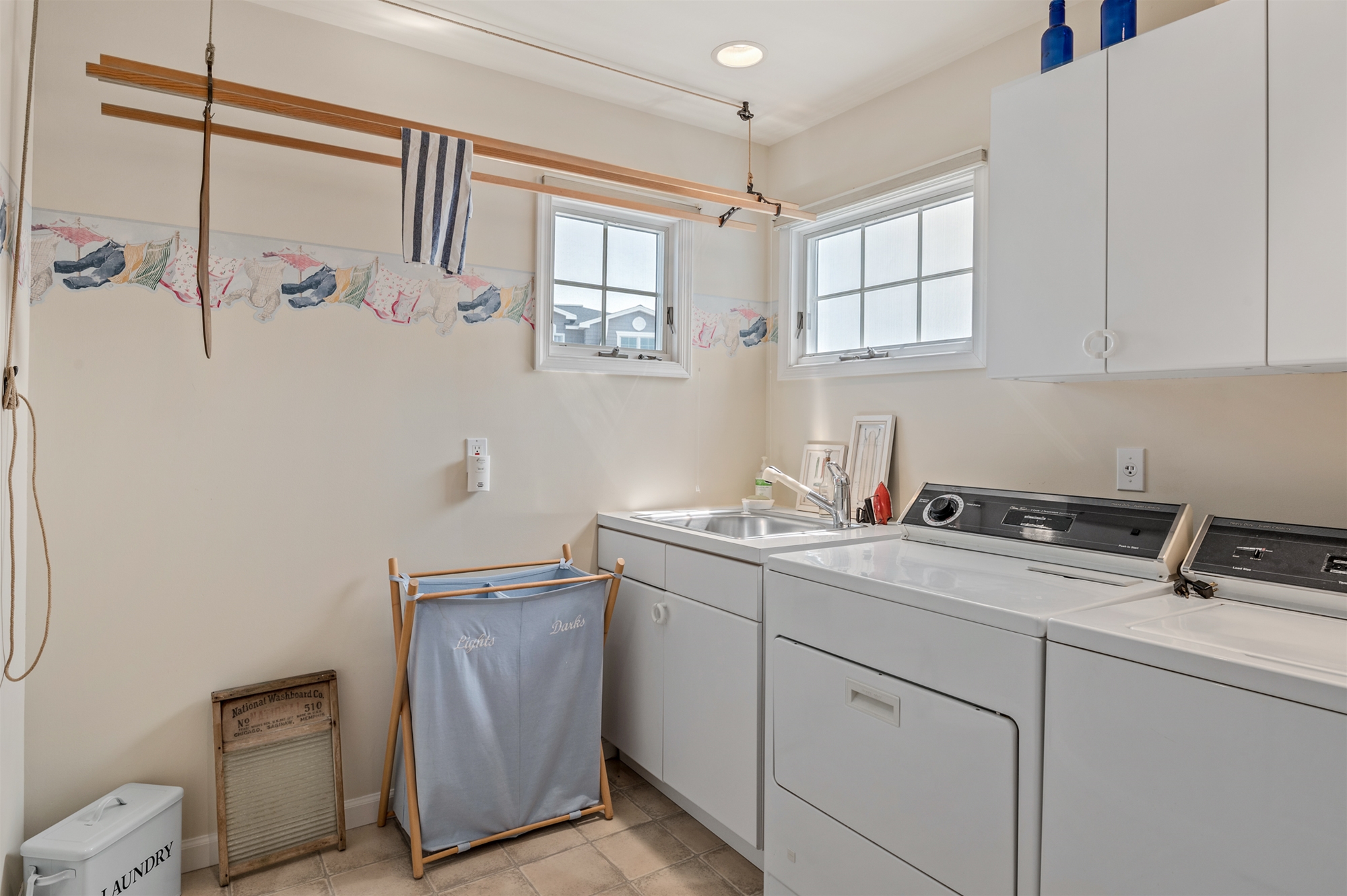Large Laundry Room 