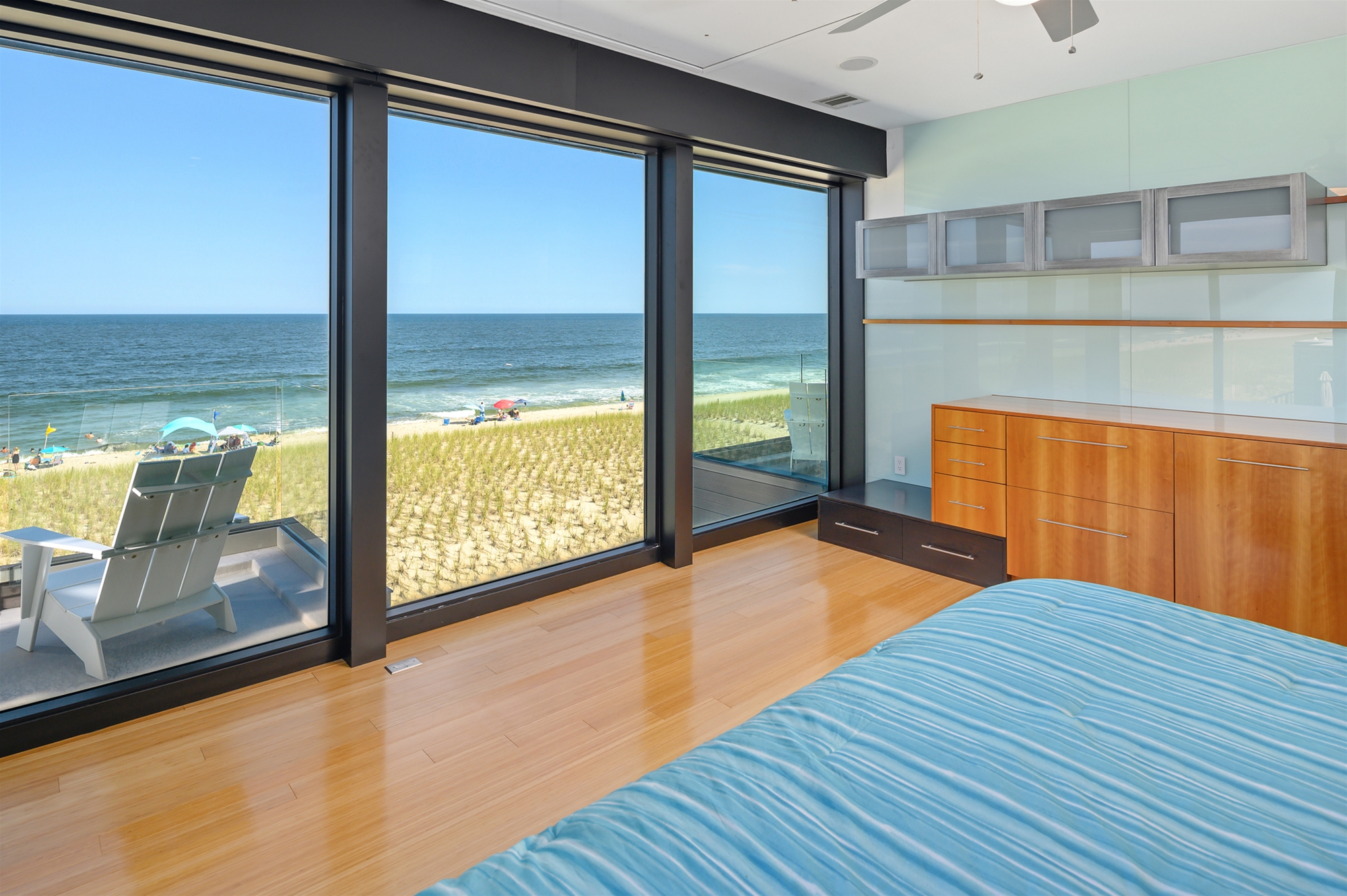 Master Oceanfront Patio