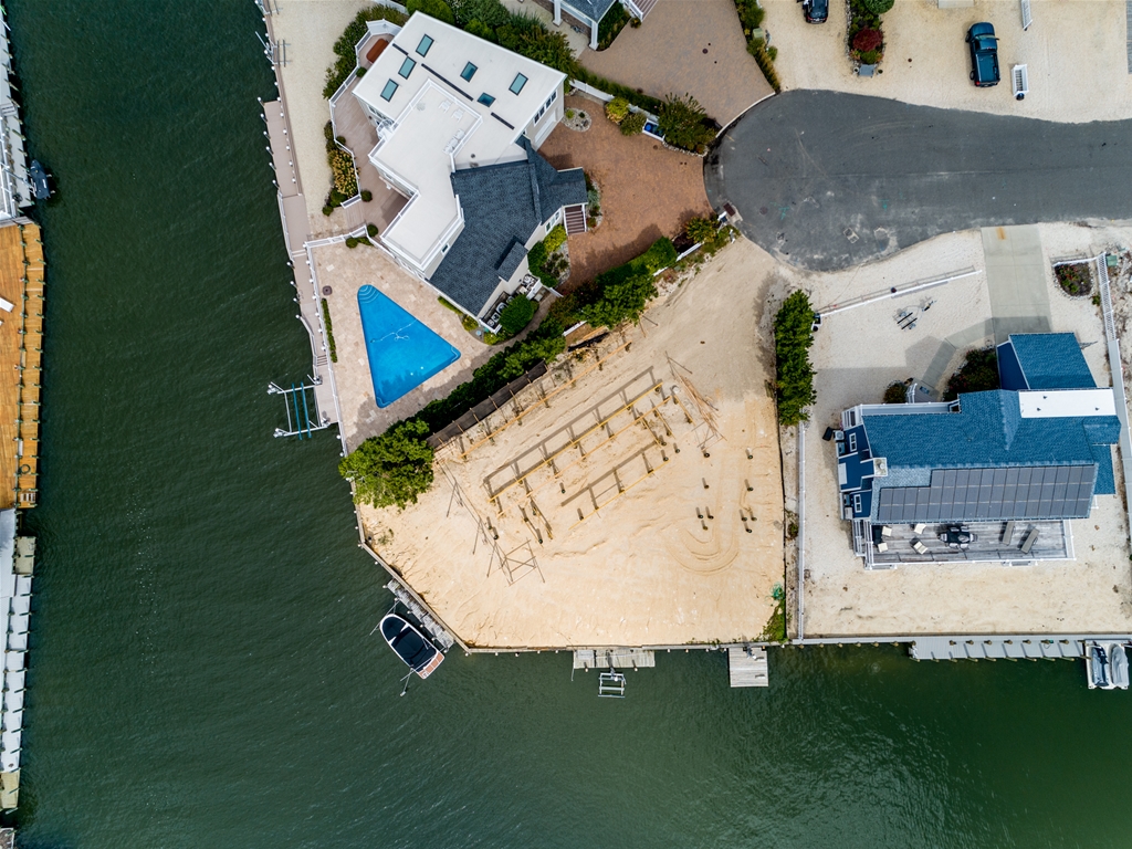 22 Warwick Ave., Harvey Cedars NJ Joy Luedtke Real Estate, LLC