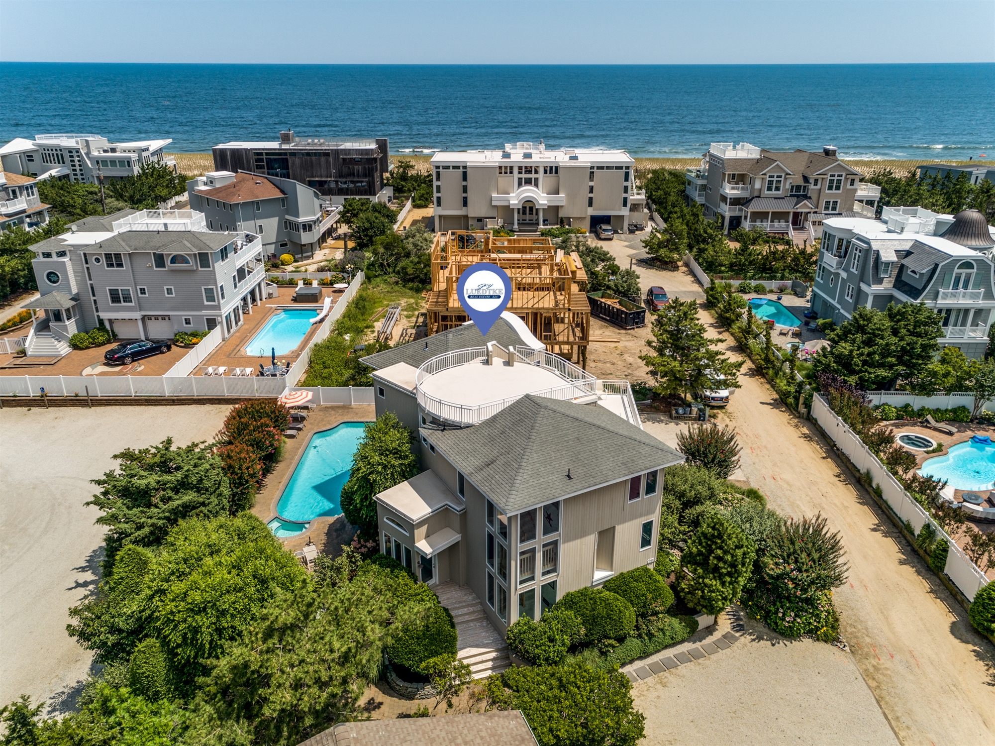 Spectacular Sky Deck