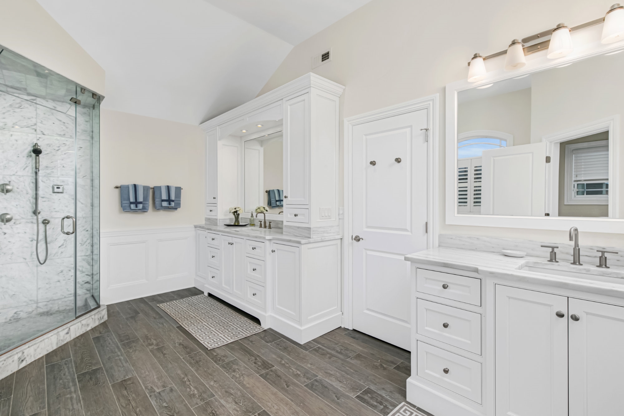 83-C Long Beach Blvd.