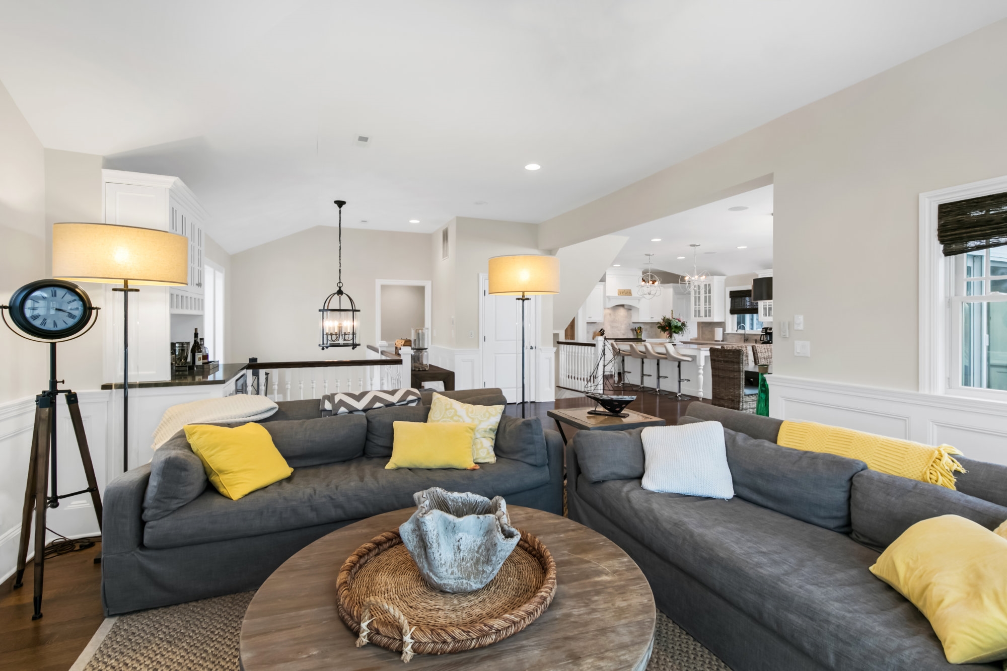 83-C Long Beach Blvd.