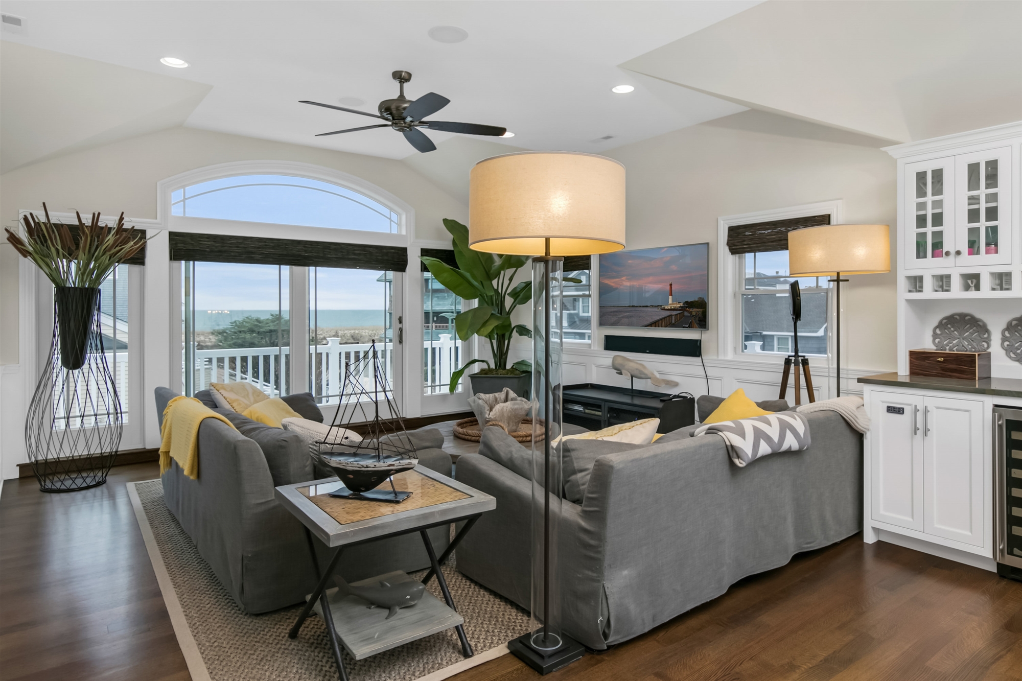 83-C Long Beach Blvd.