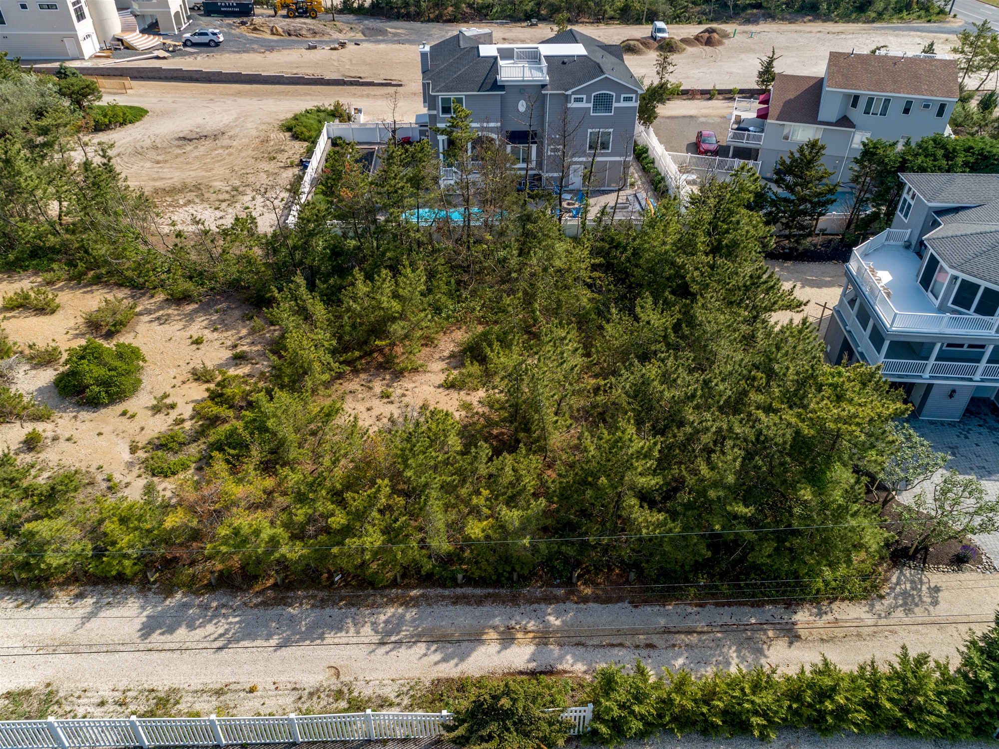 171-C Long Beach Blvd.