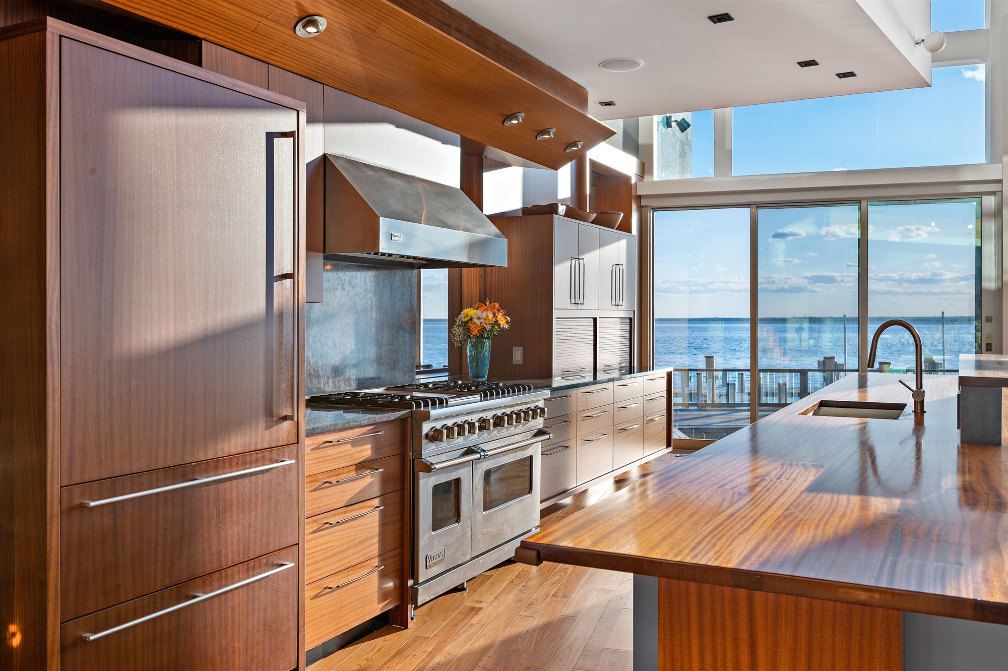 Kitchen with Viking Stove 