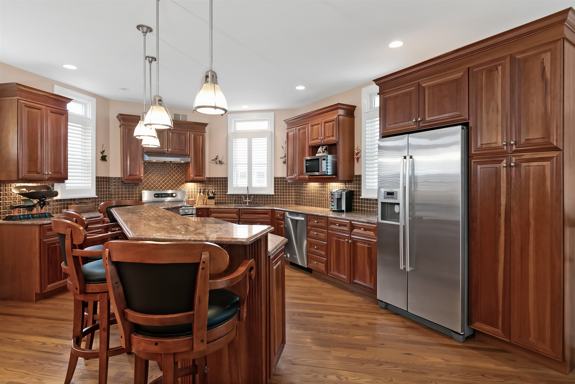 Kitchen With Island Bar