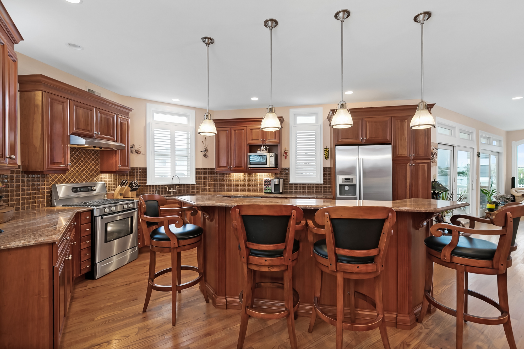 Kitchen facing Living Room 