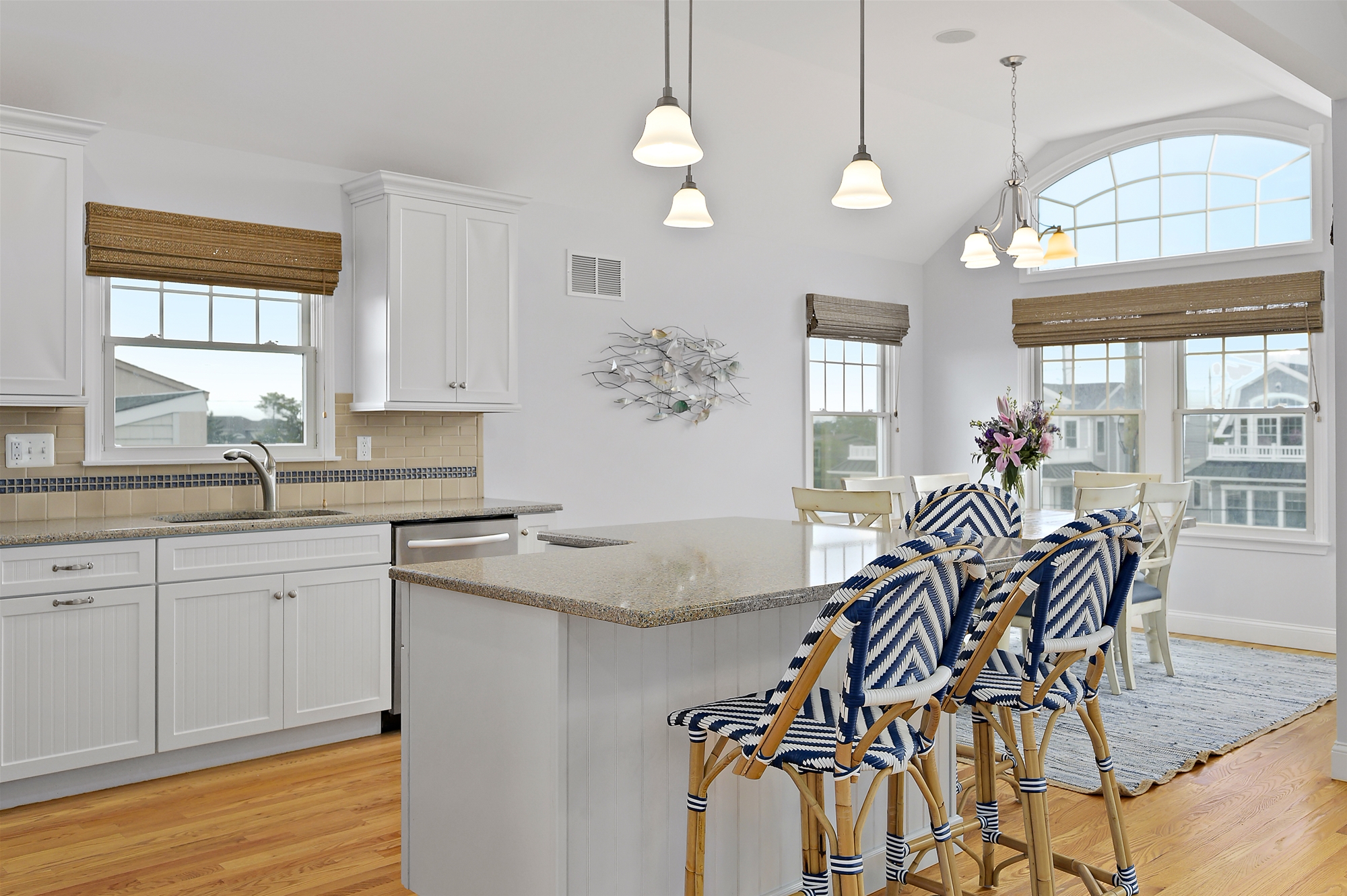 Light & Bright Kitchen