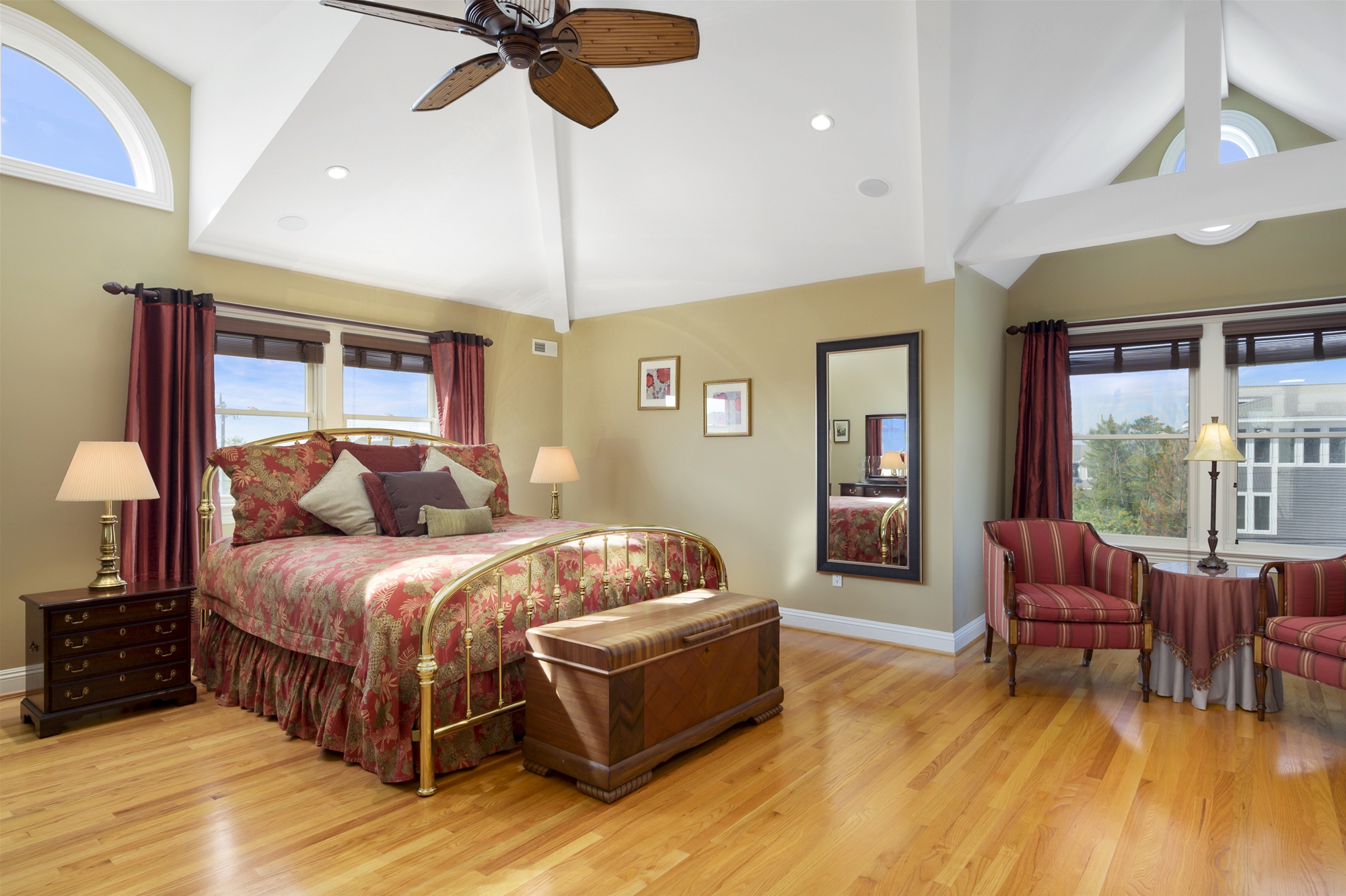 Master Bedroom with Siting Area