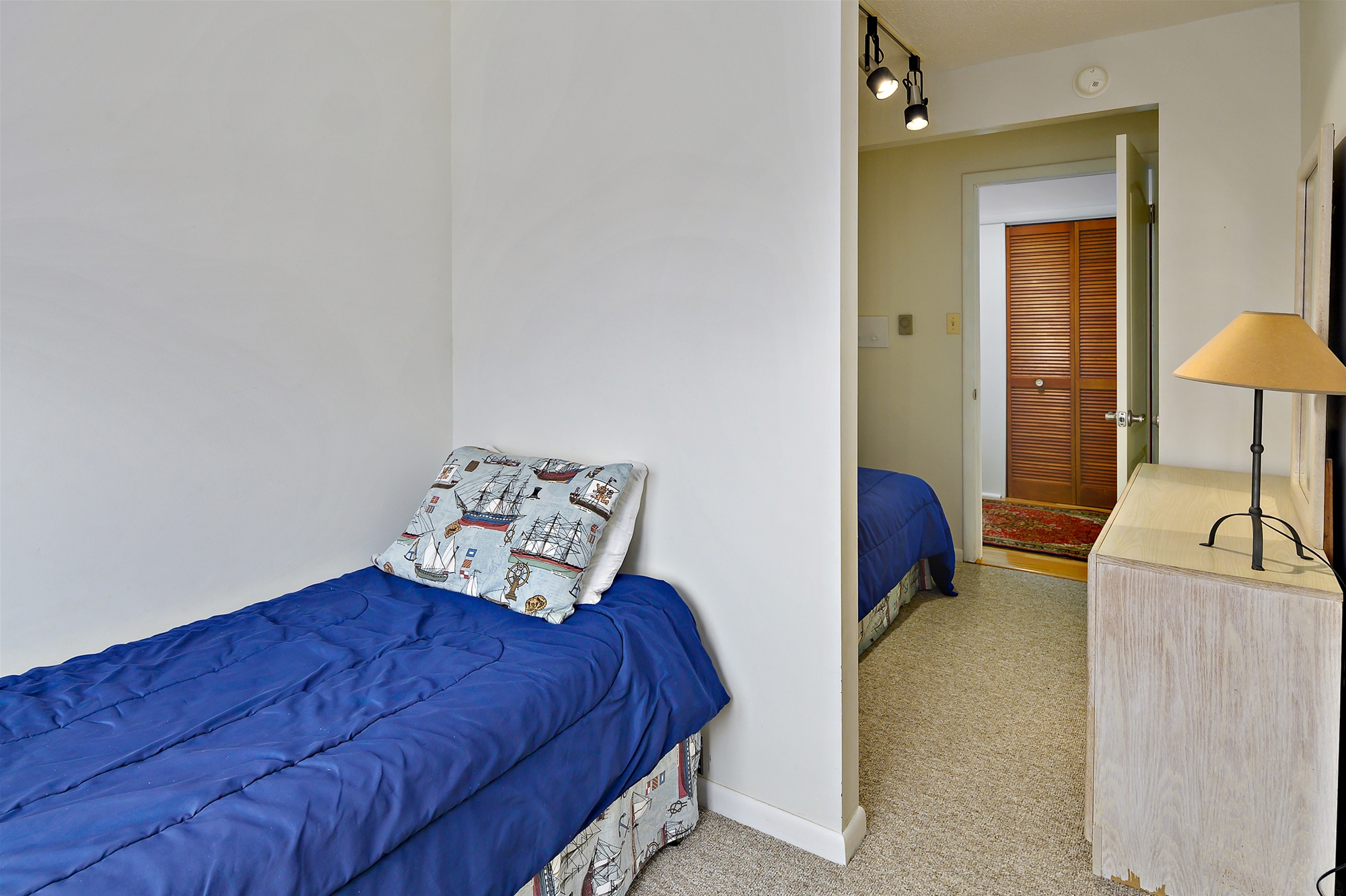 Double Twin Bedroom 3