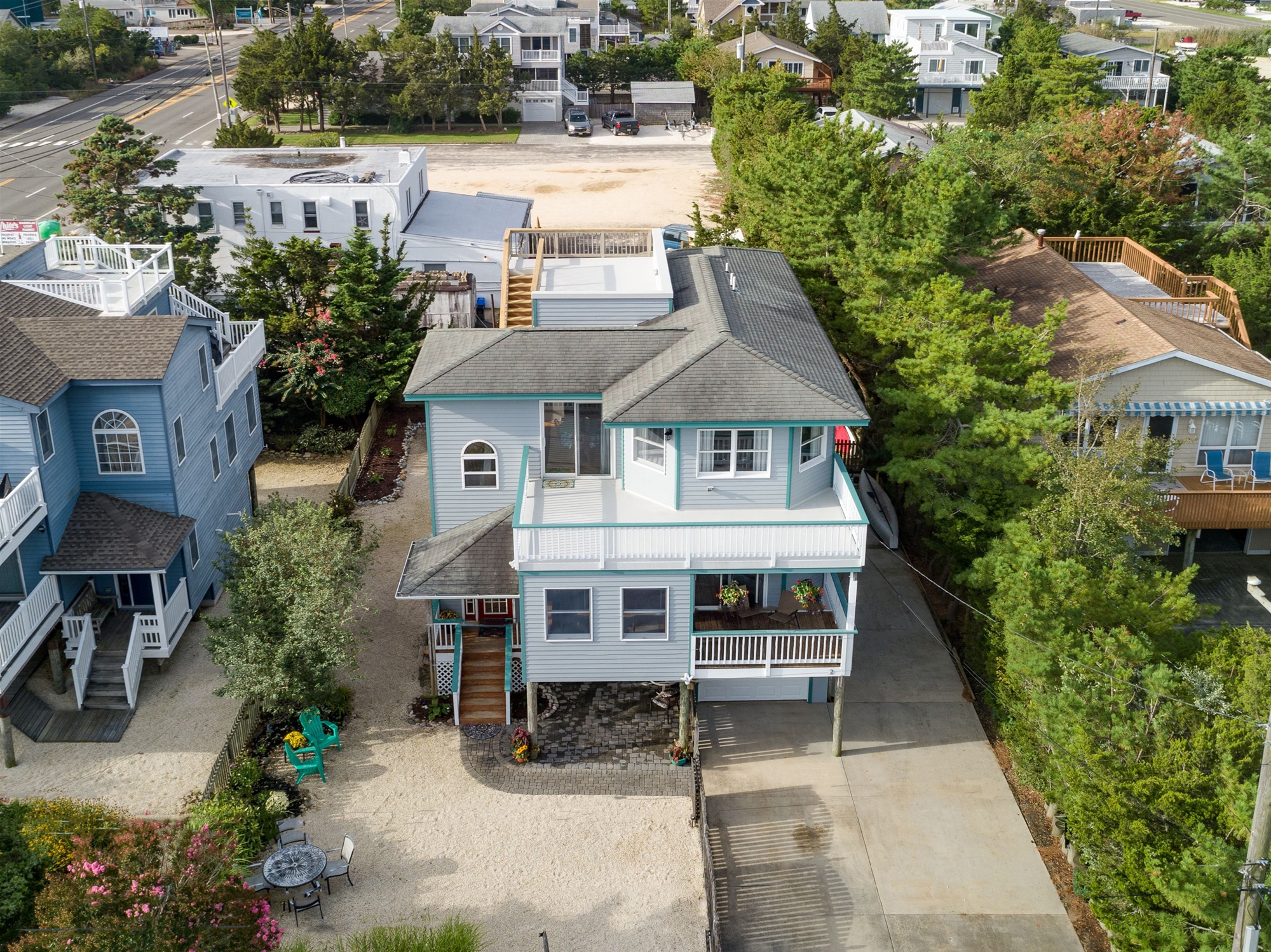 Decks Galore Including Rooftop Views