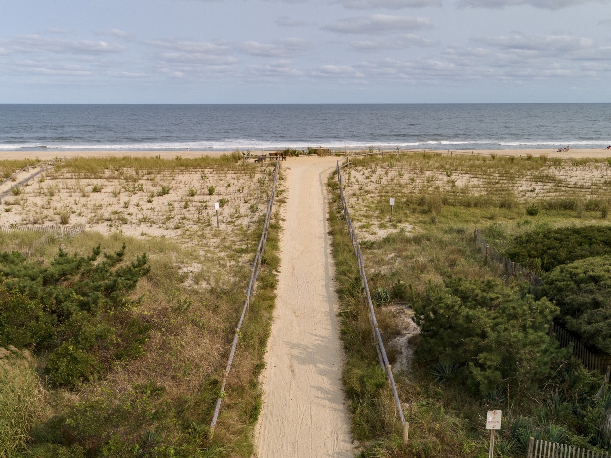 Gorgeous Beach Access