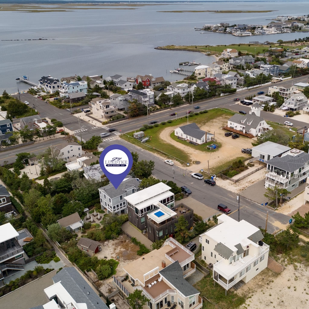 The Bay is Only Steps Away