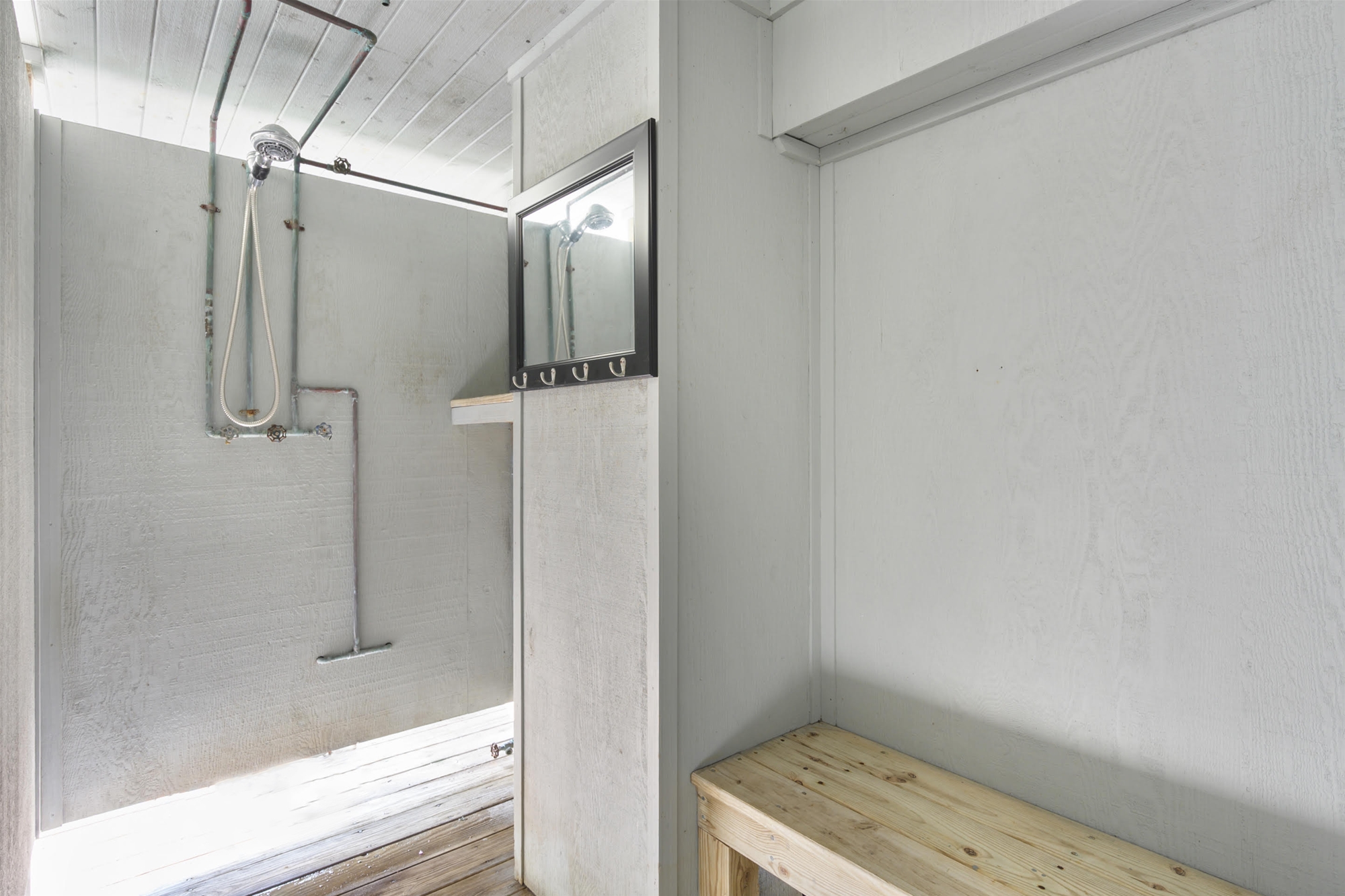 Spacious Outdoor Shower