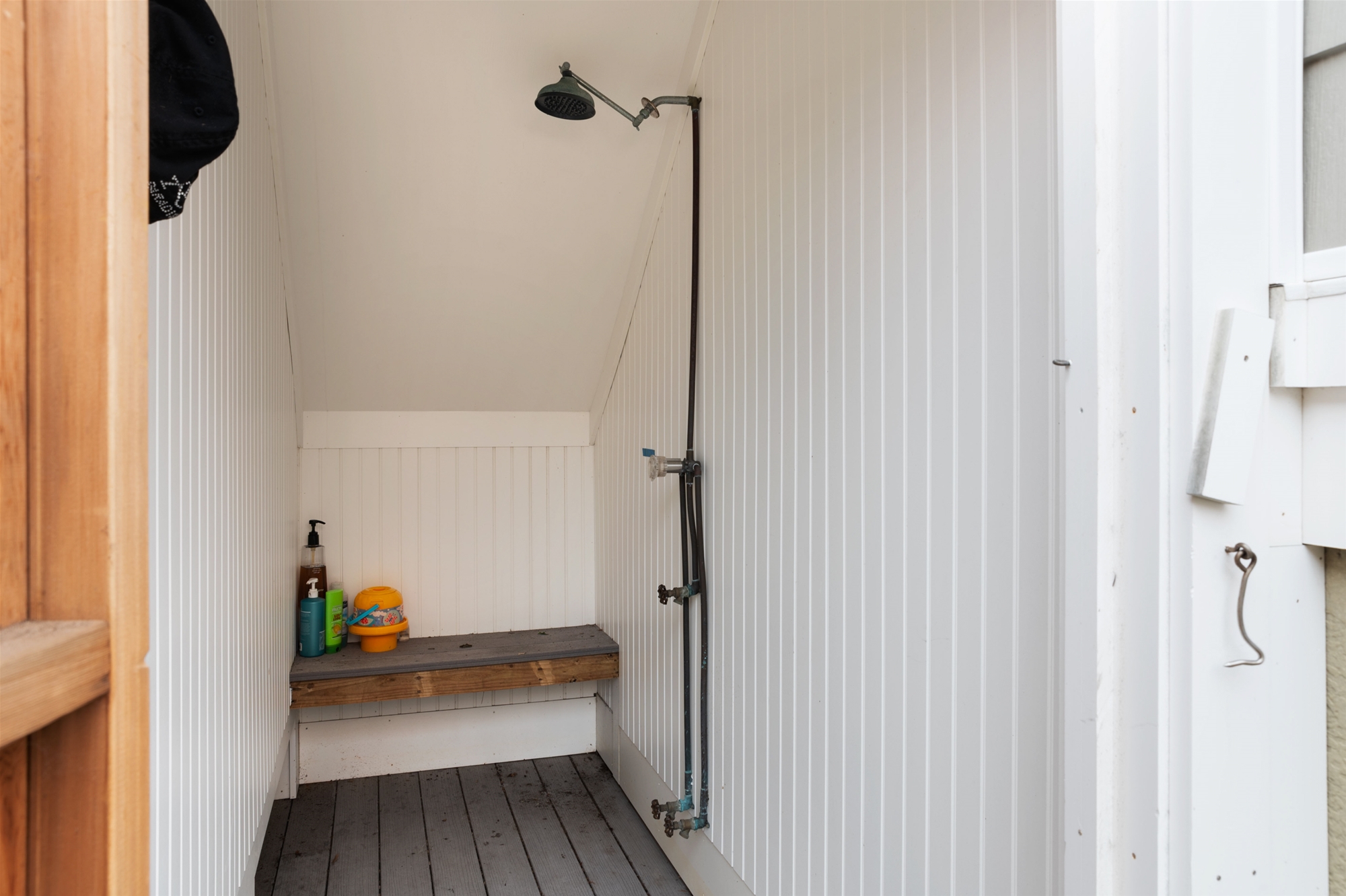 Wonderful Outdoor Shower