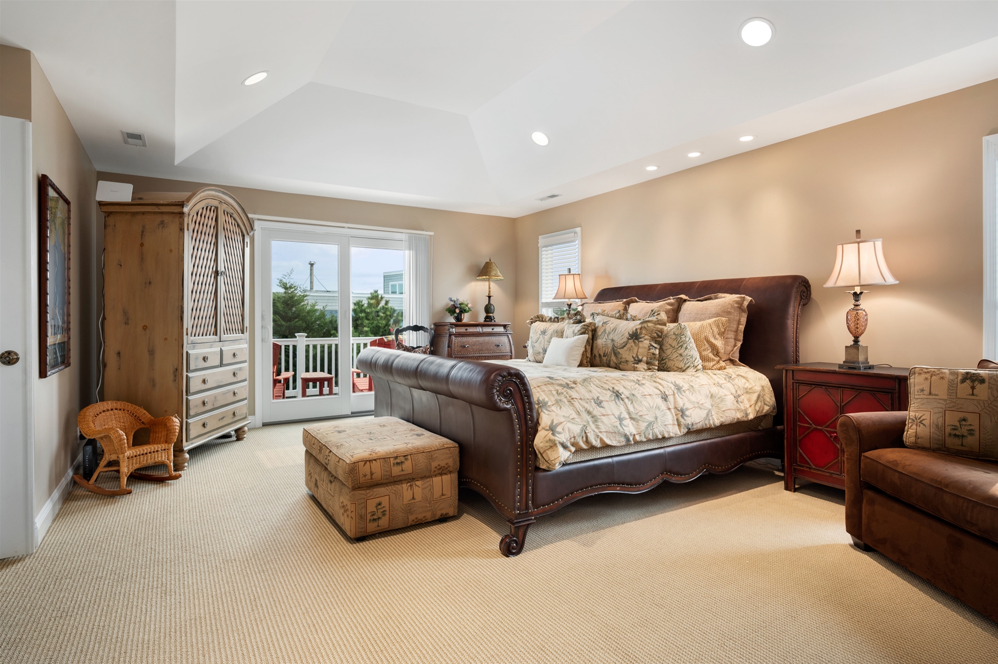 Master with Private Deck