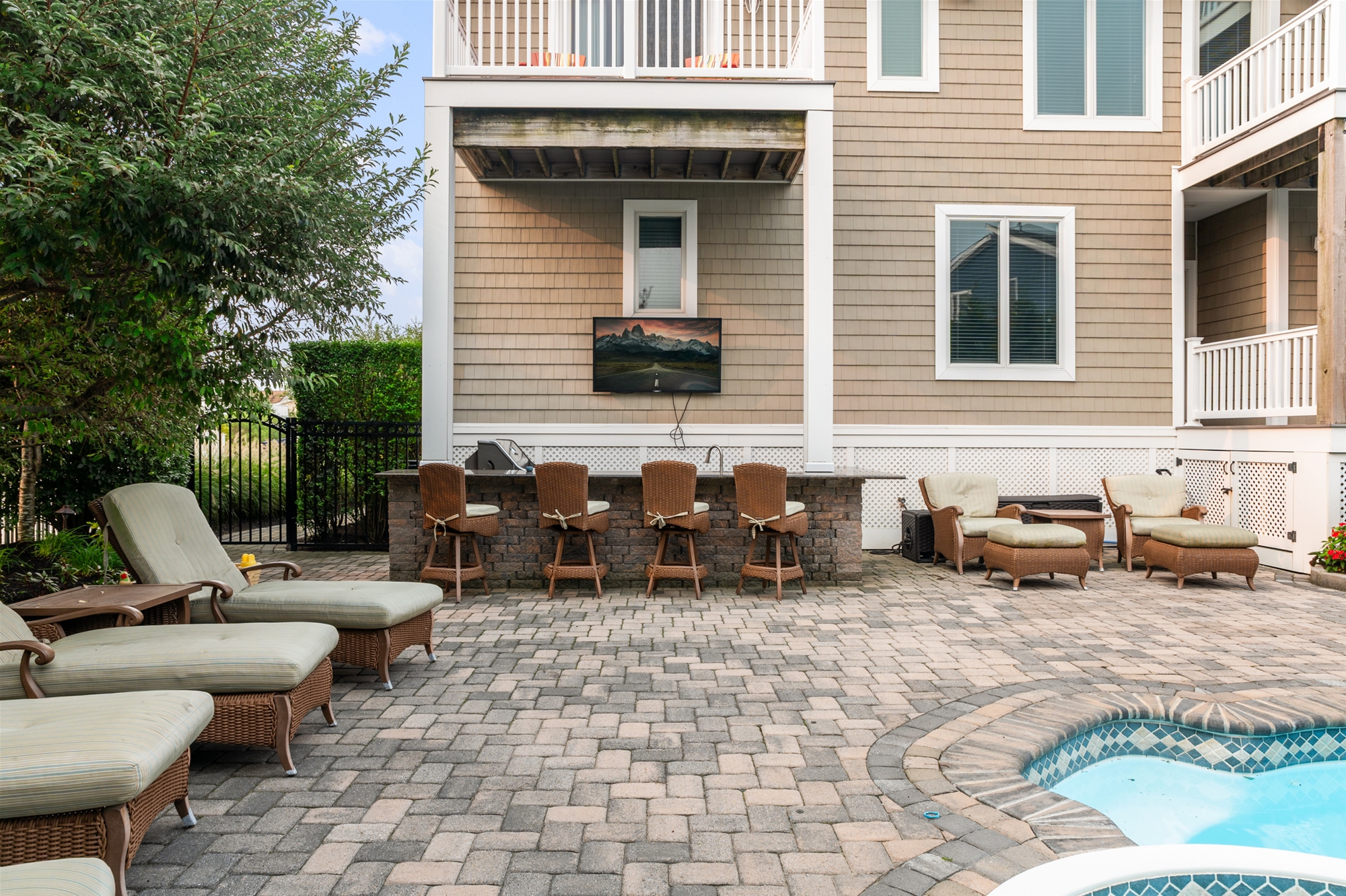 Poolside Cocktails in the Shade