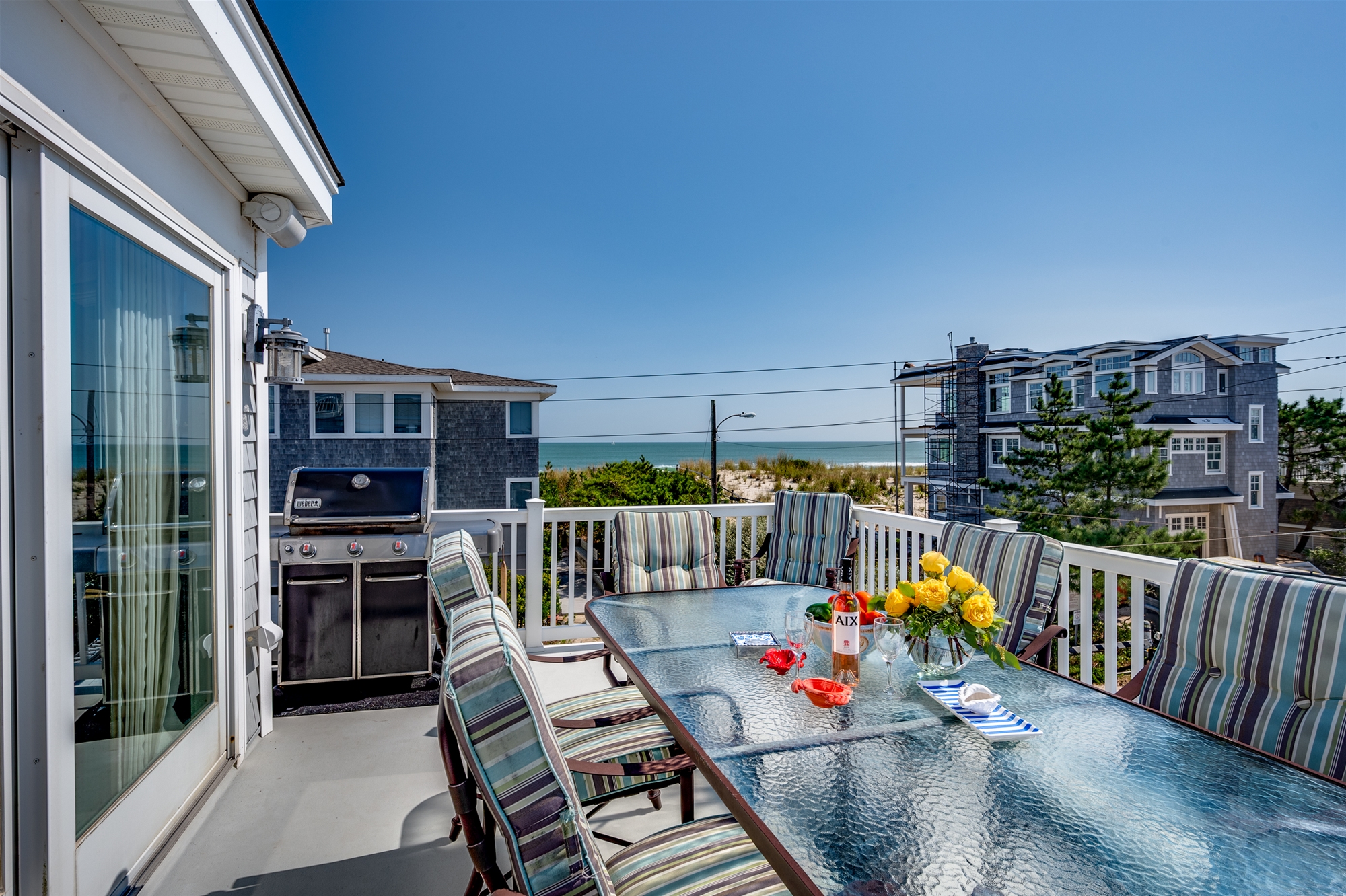 Deck Dining off the Open Floor Plan