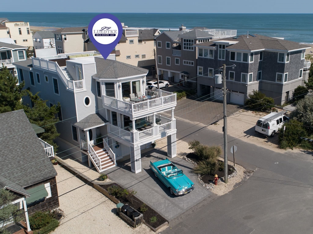 Classic Surf City Beach House
