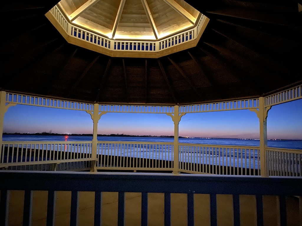 Take a stroll to the lighthouse park in Barnegat Light